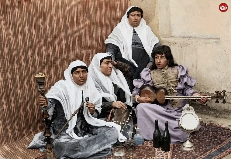 تصاویر| سفر به دوران قاجار؛ از «عکس یادگاری خواجه و خاصه‌تراش» تا «خرسواری در چهارباغ»