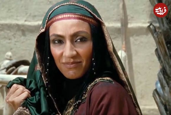 عکس؛ سفر زمان؛ چهرۀ «حورا، زن دوم خولی» (مختارنامه) در نشست مطبوعاتی جشنواره فجر؛ سال 97