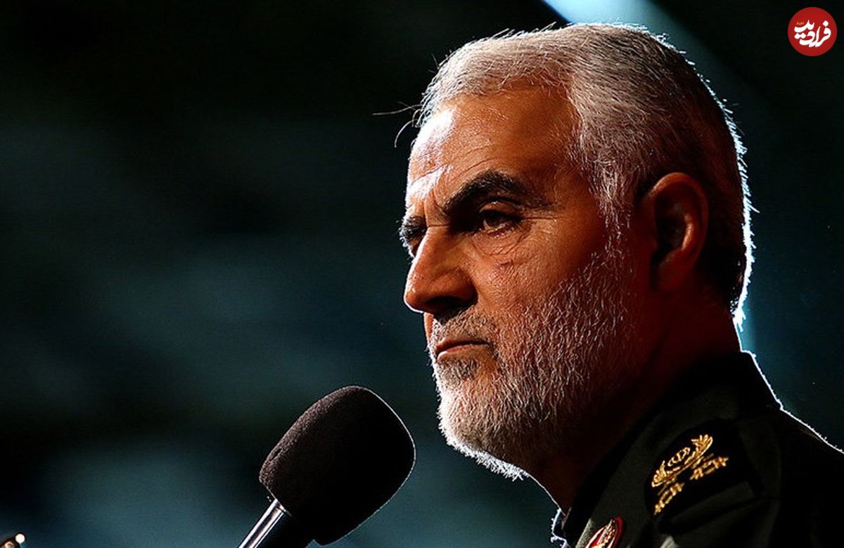 عکس؛ سفر به تاریخ؛ کوهنوردی «سردار سلیمانی» در کنار «رهبر انقلاب» در کرمان؛ سال 1384
