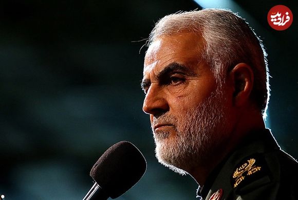 عکس؛ سفر به تاریخ؛ کوهنوردی «سردار سلیمانی» در کنار «رهبر انقلاب» در کرمان؛ سال 1384