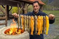 ببینید| غذای روستایی در آذربایجان؛ صید ماهی قزل آلا و کباب کردن آن در طبیعت