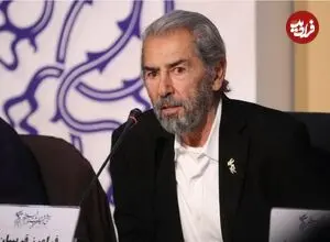 عکس| سفر زمان؛ «بهروز وثوقی» در حال تمرین با «فرامرز قریبیان» در پشت صحنه فیلم گوزن ها؛ سال 53
