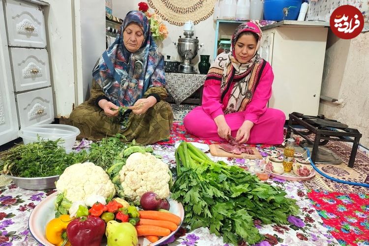 ببینید| غذای روستایی در ایران؛ پخت خورشت کرفس سنتی
