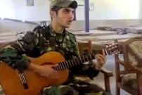 ویدئویی از خوانندگی یک سربازِ خوش صدا وایرال شد