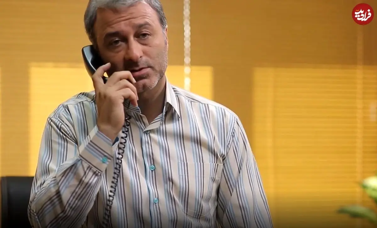 عکس| سفر در زمان؛ «اکبری» سریال آنام در کنار مشاهیر دوبله در 30 سالگی؛ سال 81