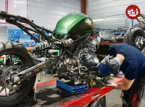 ببینید| نگاهی به مراحل بازسازی موتورسیکلت های قدیمی در فرانسه