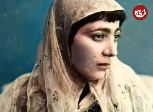 عکس| سفر زمان؛ عکس آتلیه‌ای زن زیبای ایرانی در حال کشیدن قلیان؛ دوران قاجار