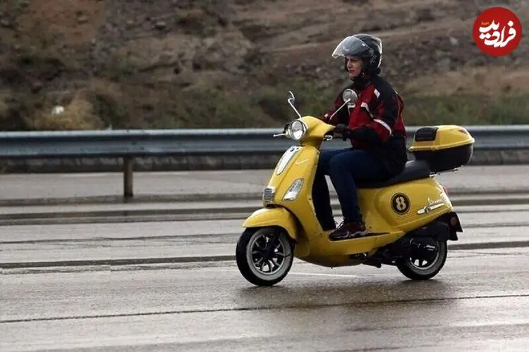 جزئیات جدید از گواهینامه موتورسیکلت زنان | مربی مرد اجازه آموزش دارد؟