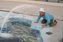 عکس؛ هنر خیابانی؛ خلاقیت فوق‌العاده هنرمندی که وسط پیاده‌رو «نهنگ» صید می‌کند