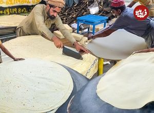 ببینید؛ غذای خیابانی در پاکستان؛ مراحل دیدنی پخت نان ماندا در کراچی