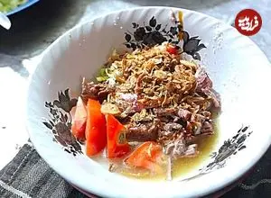 ببینید| غذای خیابانی در اندونزی؛ پخت سوپ گوشت گاو محبوب و ملی سوتو در جاکارتا