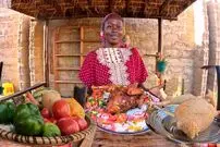 ببینید| غذای روستایی در کنیا؛ پخت چلو مرغ به روش یک آشپز روستایی