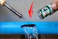 (ویدئو) نحوه تعمیر شکستگی لوله پلیکای آب با باتری و چسب 