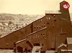 عکس؛ معماری جالب یک ساختمان عظیم چوبی