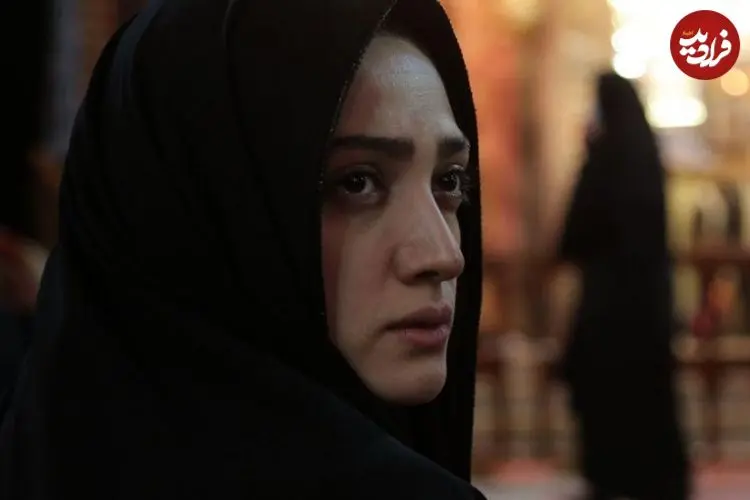 عکس| سفر زمان؛ ژست جالب «مینا ساداتی» و همسرش «بابک حمیدیان» در پشت‌صحنه «جشن دلتنگی»