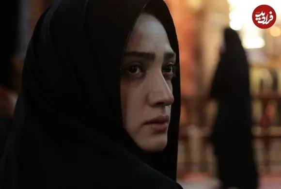 عکس| سفر زمان؛ ژست جالب «مینا ساداتی» و همسرش «بابک حمیدیان» در پشت‌صحنه «جشن دلتنگی»