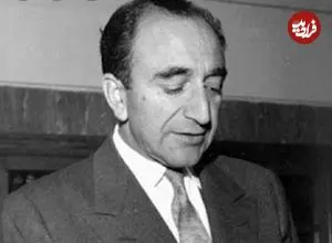 سفر در زمان؛ یادداشت‌های علم، سه شنبه ۱۱ اردیبهشت ۱۳۵۲: نهاوندی، رئیس دانشگاه تهران می‌گفت در دانشکده پلی تکنیک بی‌جهت بچه‌هایی را که اجتماع کرده بودند کتک زدند