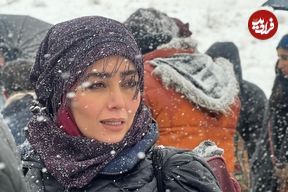 عکس| سفر در زمان؛ «روژان» سریال نون خ در یک کافه در تهران؛ سال 1397