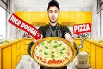 ببینید| غذای خیابانی در ایران؛ پخت پیتزا با مرغ و خمیر برنج