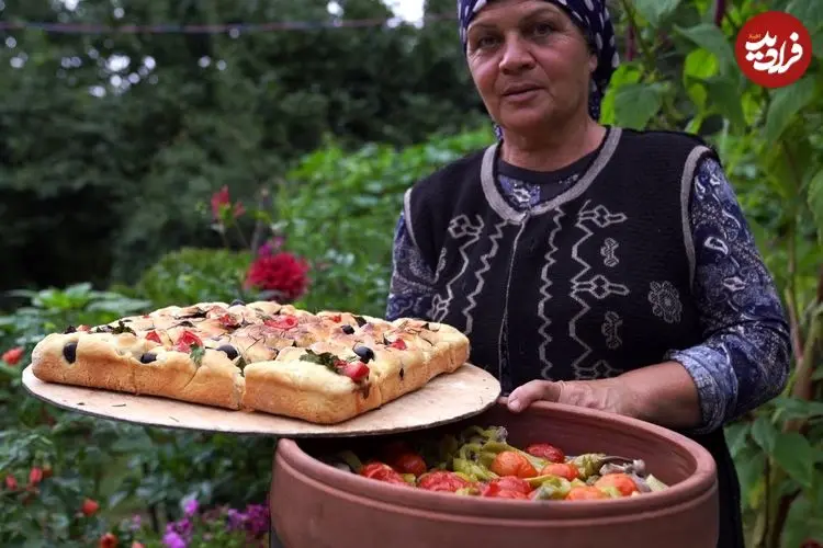ببینید| غذای روستایی در آذربایجان؛ پخت خورشت با گوشت و تهیه نان فوکاچیای ایتالیایی