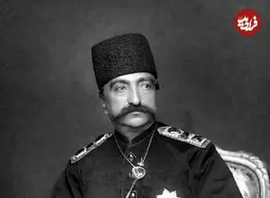 سفر در زمان؛ خاطرات ناصرالدین‌شاه: دست چپ، دخمه داود، مقبره سلاطین قدیم عجم است