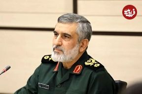 عکس؛ سفر در زمان؛ «سردار حاجی زاده» در یک مراسم در بیت رهبری؛ سال 1403