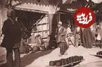 عکس| سفر به گذشته؛ مرد جوان در حال مصرف تریاک در یکی از روستاهای ایران؛ سال 1328