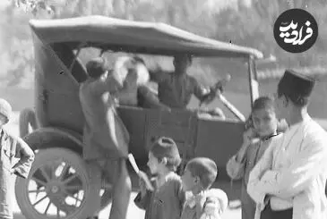 عکس| سفر زمان؛ عکس یادگاری روستایی‌های با سرباز؛ بیش از یک قرن قبل