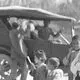 عکس| سفر زمان؛ عکس یادگاری روستایی‌های با سرباز؛ بیش از یک قرن قبل