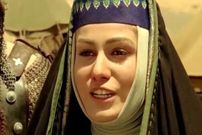 عکس؛ سفر زمان؛ «رز رضوی» (همسر وهب نصرانی در مختارنامه) در 43 سالگی در پشت‌صحنه یک تئاتر