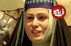 عکس؛ سفر زمان؛ «رز رضوی» (همسر وهب نصرانی در مختارنامه) در 43 سالگی در پشت‌صحنه یک تئاتر