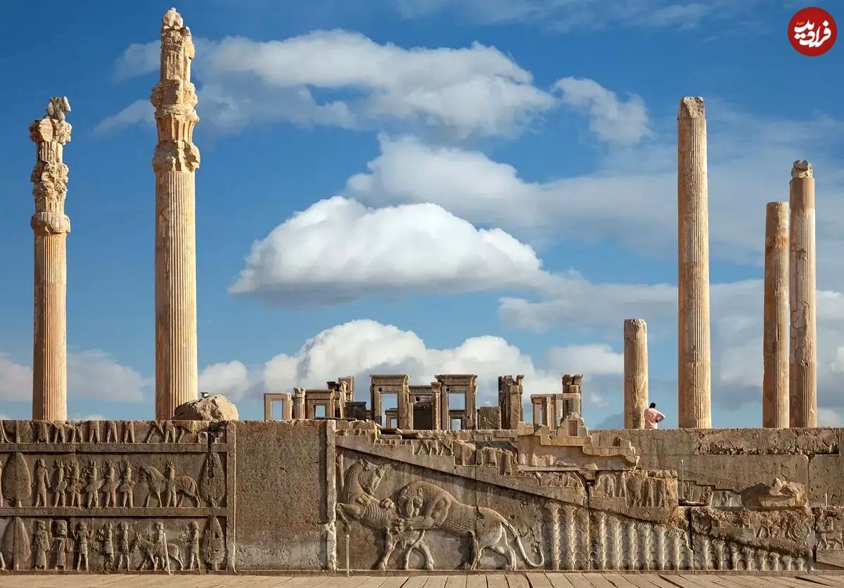 ماجرای تعرض به حریم تخت جمشید