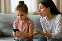 چطور بدون دعوا و گریه، گوشی و تبلت را از فرزندمان بگیریم؟