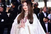 تصاویر؛ آیشواریا رای و یک استایل بحث‌برانگیز در جده