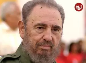 عکس| سفر در زمان؛ «فیدل کاسترو 24 ساله» در کنار ارنست همینگوی؛ سال 1328