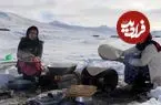ببینید| غذای روستایی در افغانستان؛ پخت خوراک مرغ و نان سنتی در هوای برفی