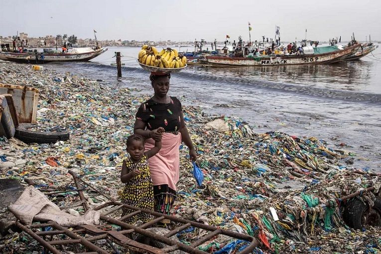 (تصاویر) کثیف‌ترین ساحل دنیا که زمانی بهشت غرب آفریقا بود