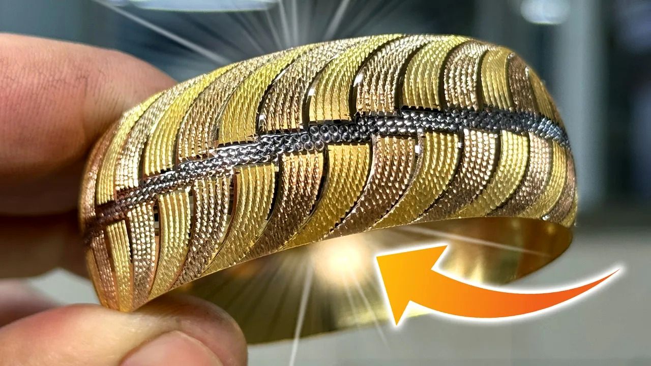 (ویدئو) زرگرهای ترکیه ای چگونه النگوی طلا تولید می کنند؟