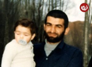 عکس؛ سفر به تاریخ؛ چهرۀ «شهید عباس بابایی» قبل از انقلاب در کنار همکارانش در یک پایگاه هوایی