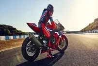 تصاویر| ۱۲ مورد از قدرتمندترین موتورسیکلت‌های اسپرت ژاپنی: رتبه‌بندی بر اساس اسب بخار