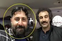 (عکس) ژست بامزه «رحمت امینی» با کلاه کاسکت در پشت صحنه سریال پایتخت 7