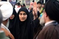 عکس؛ سفر به تاریخ؛ «زینب، دختر سردار سلیمانی» در کنار پدرشوهر لبنانی‌اش؛ سال 1399