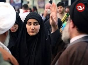 عکس؛ سفر به تاریخ؛ «زینب، دختر سردار سلیمانی» در کنار پدرشوهر لبنانی‌اش؛ سال 1399