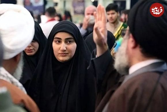 عکس؛ سفر به تاریخ؛ «زینب، دختر سردار سلیمانی» در کنار پدرشوهر لبنانی‌اش؛ سال 1399