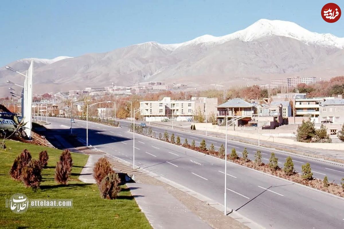 تصاویر؛ سفر به تهران قدیم؛ پارکوی را بستند تا آسفالت کنند!