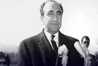 سفر در زمان؛ یادداشت‌های علم، شنبه ۲۸ بهمن ۱۳۵۱: گاز ایران در سرخس به شوروی تحویل شود