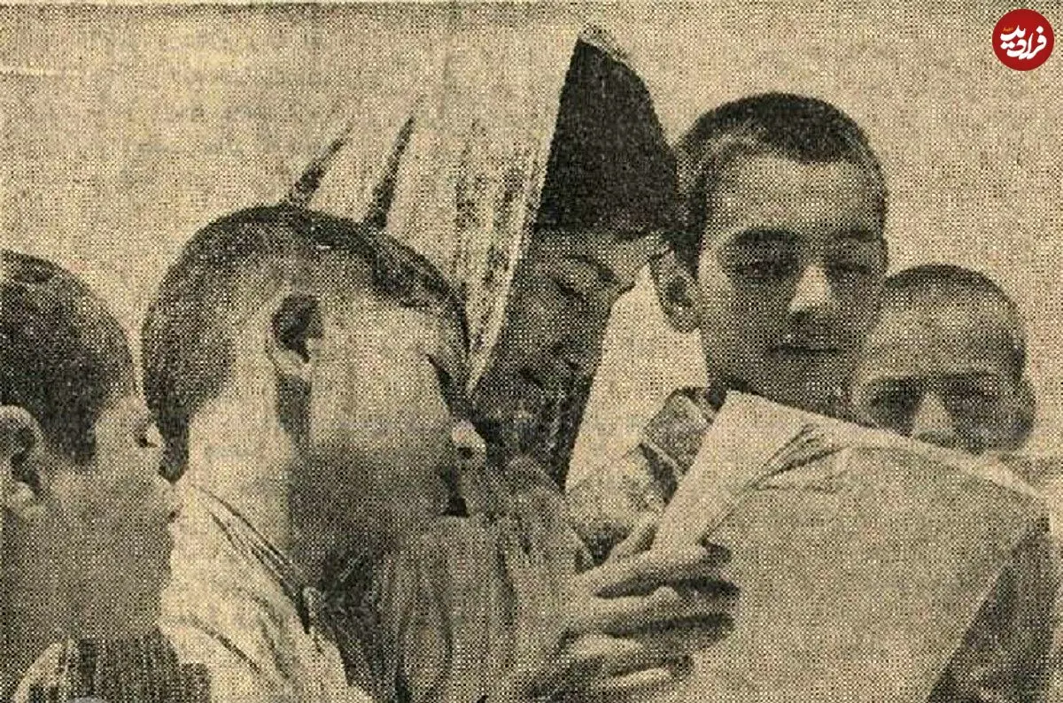 عکس؛ سفر در زمان؛ گزارش خواندنی «ر. اعتمادی» از بازار کتاب تهران در سال ۱۳۴۴ 