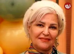 عکس| سفر زمان؛ چهرۀ «اکرم محمدی» در 36 سالگی در جشن تولد «منوچهر نوذری»؛ سال 73