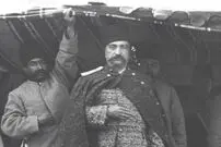 (تصاویر) سفر به عصر قاجار؛ اردوی سلطنتی در دماوند و کتابخوانی لب رودخانه