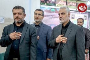 عکس؛ سفر در زمان؛ «سردار سلیمانی» در کنار محافظان اش»؛ دهه 90